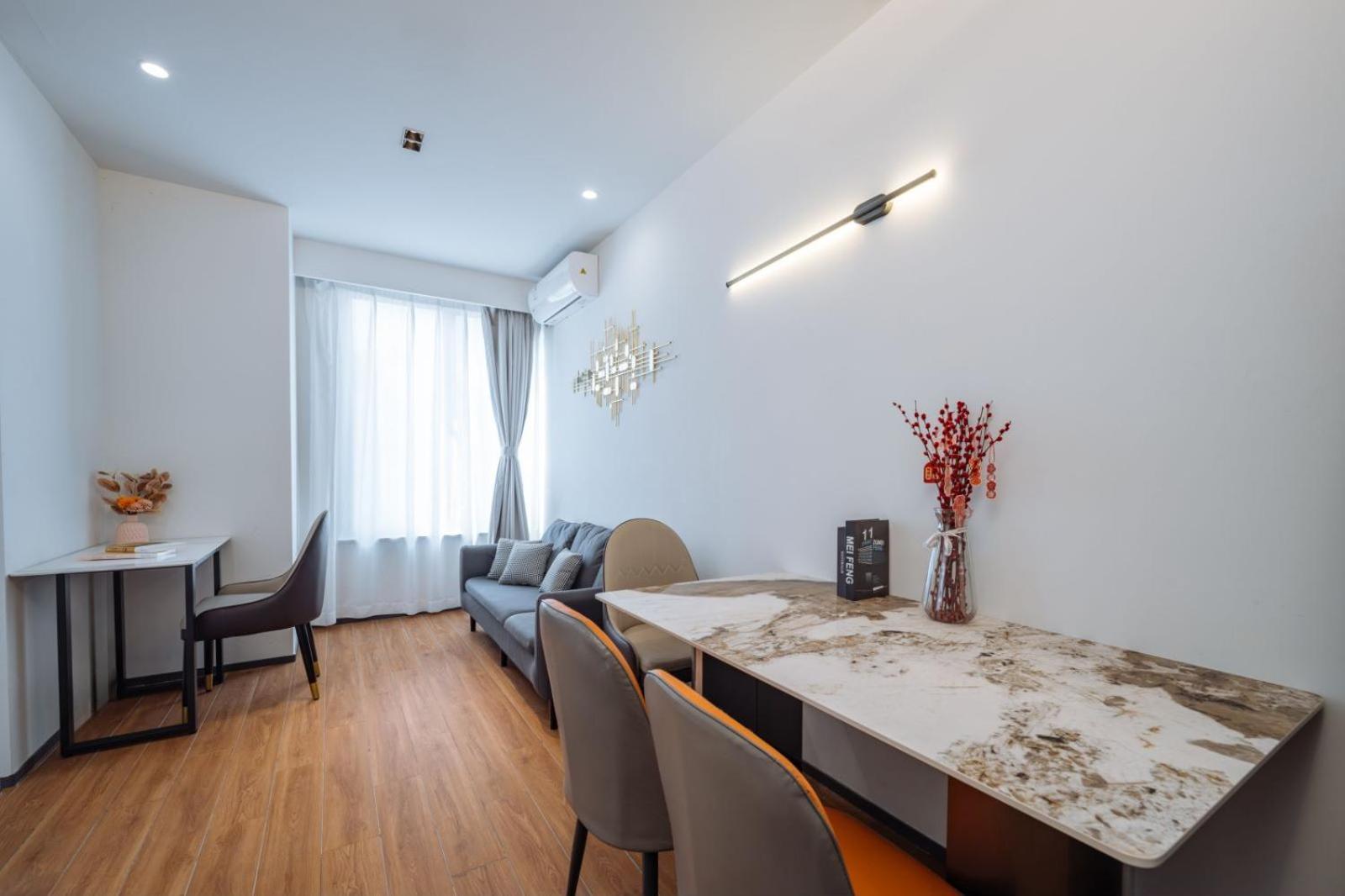 Ketangjian - Railway Station Baoshan Road Subway Station Aparthotel